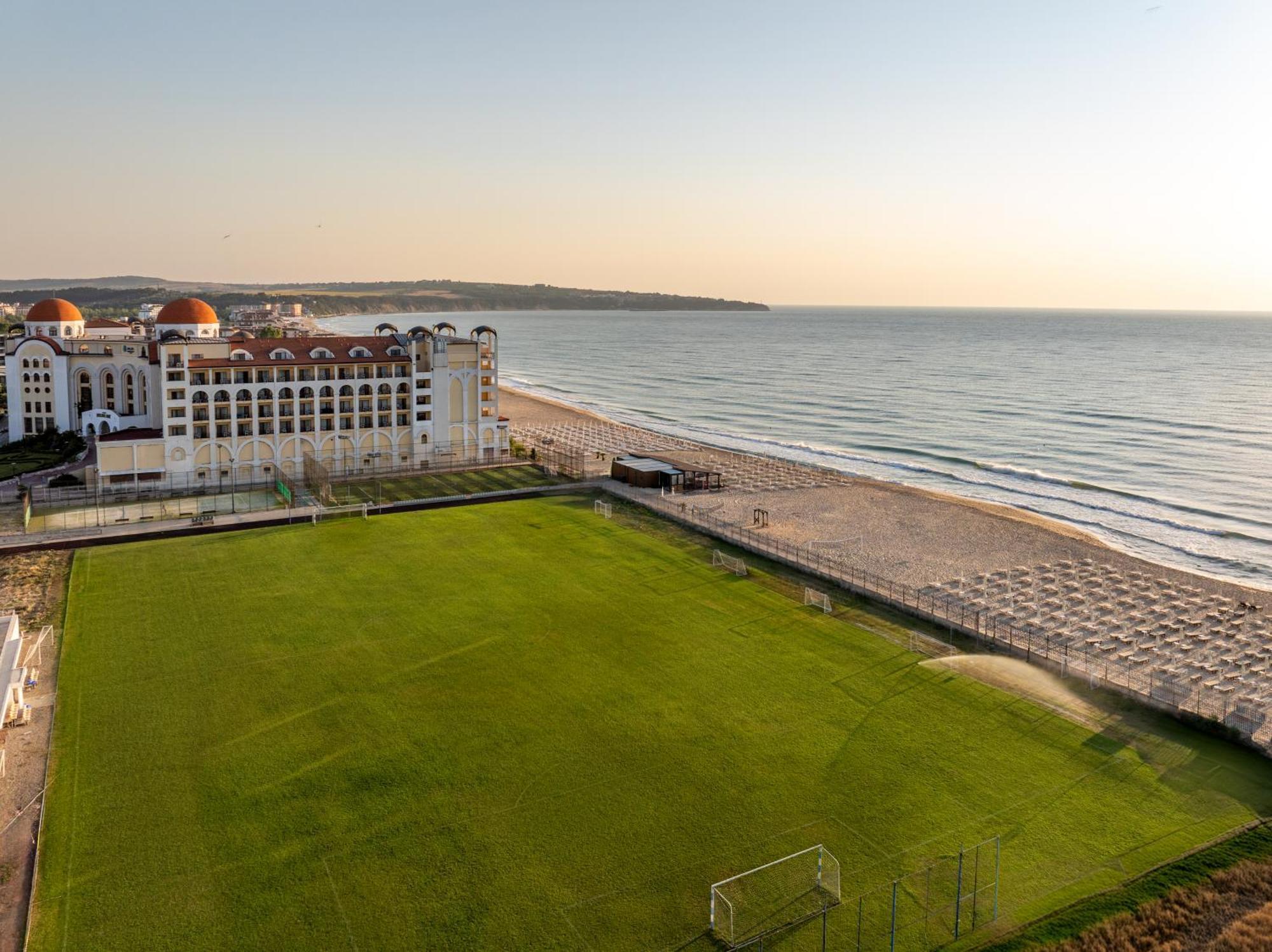 Alua Helios Bay Hotel Obzor Bagian luar foto