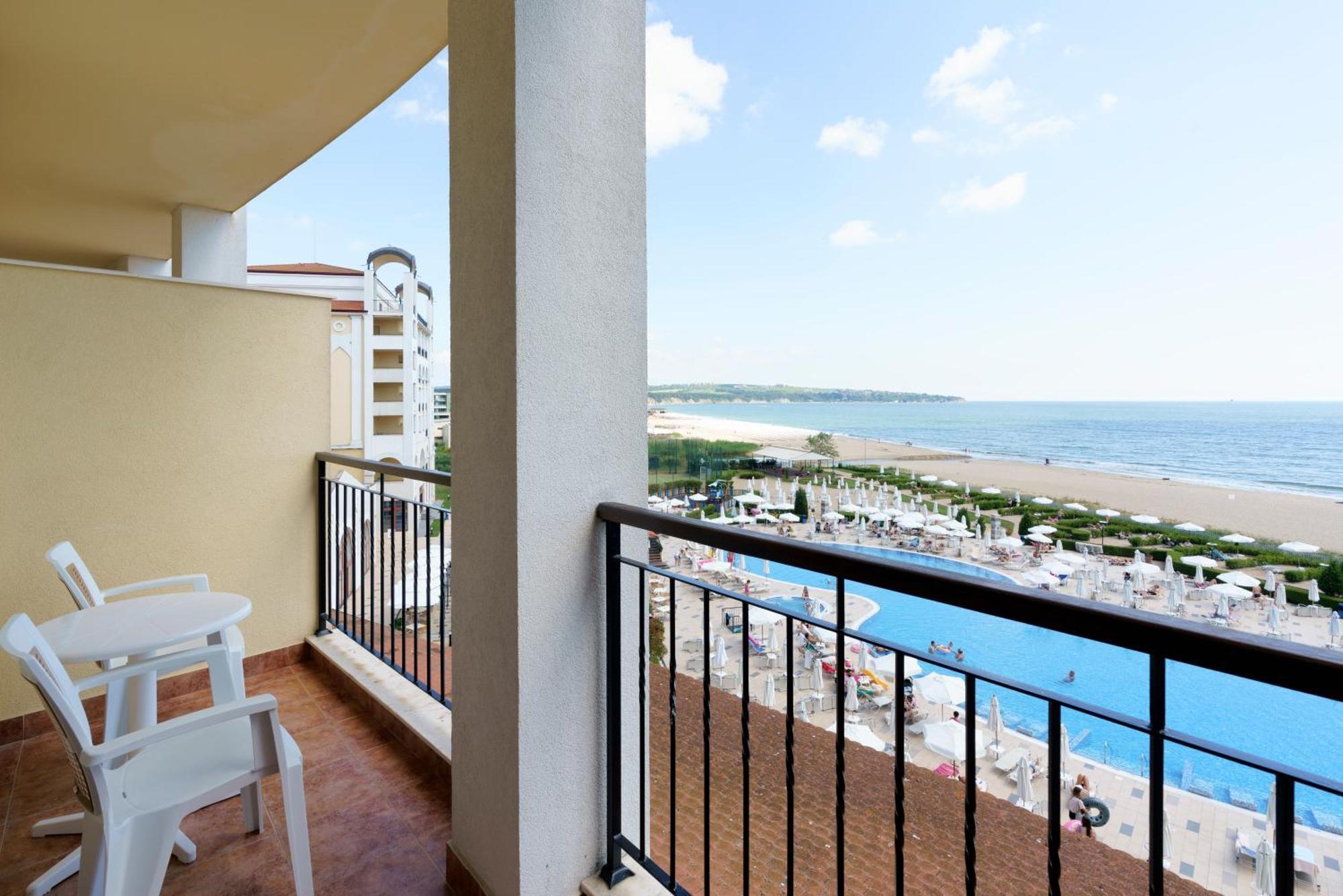 Alua Helios Bay Hotel Obzor Bagian luar foto