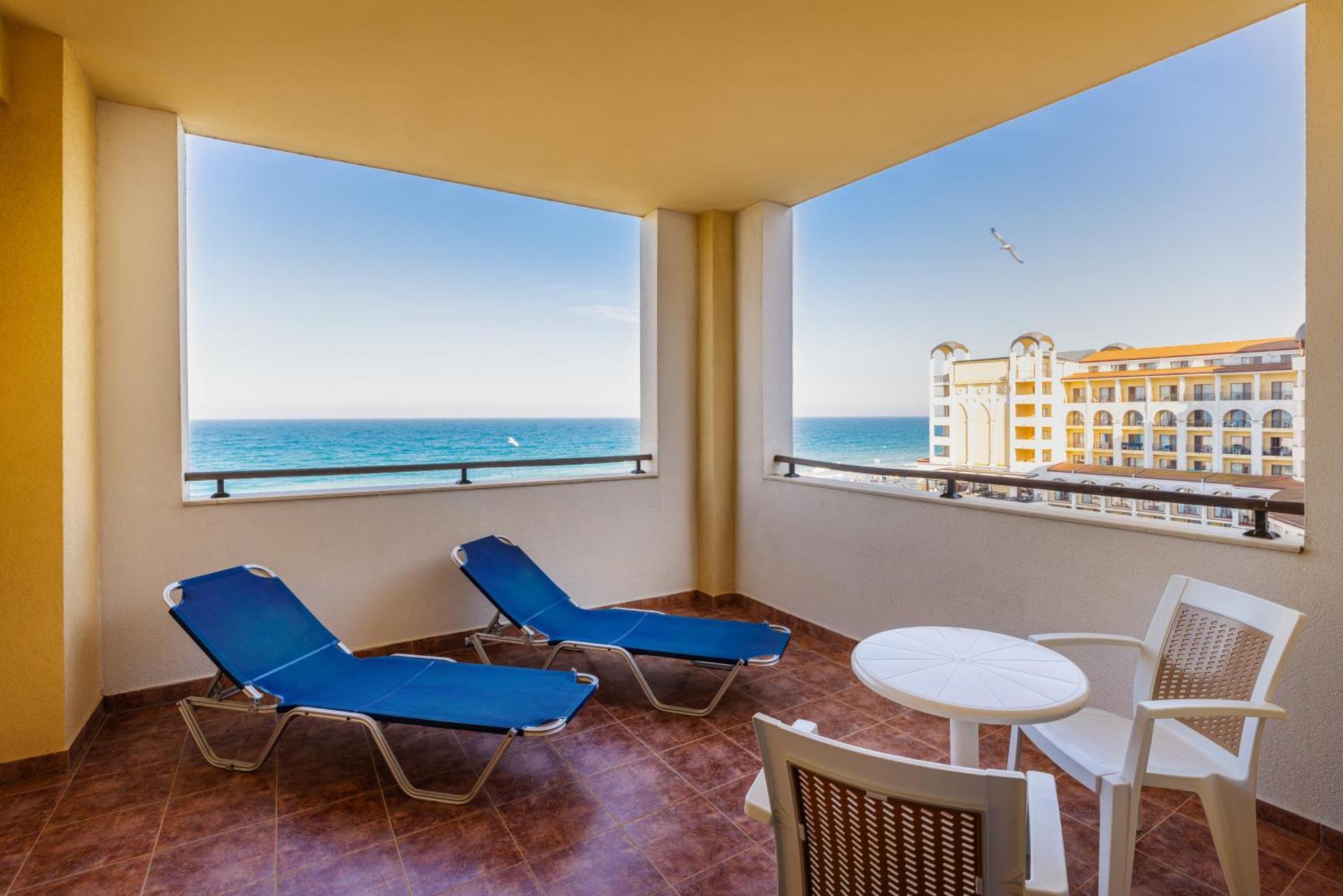 Alua Helios Bay Hotel Obzor Bagian luar foto